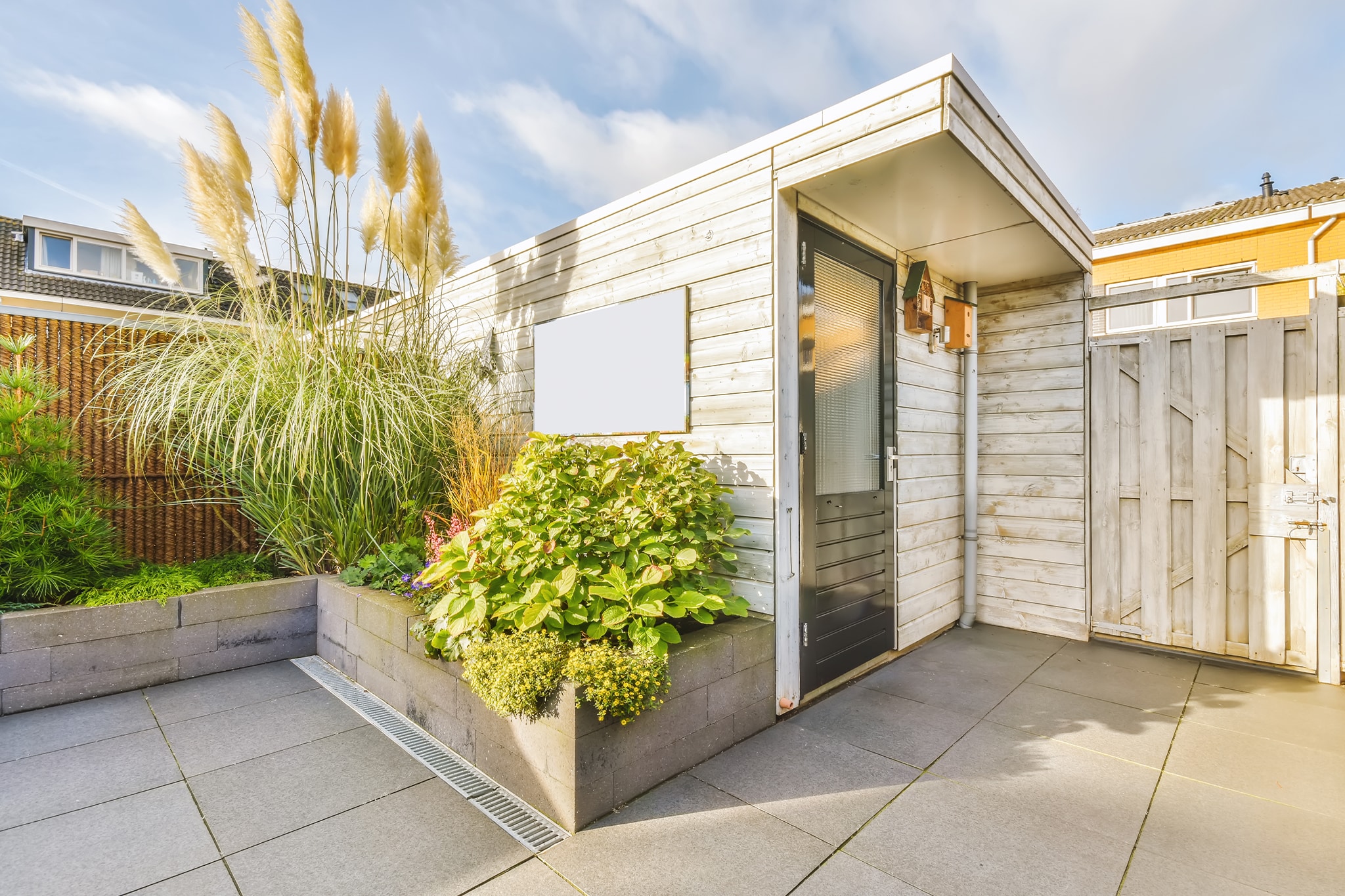 Garden buildings in Hampshire 2048x1365 Garden buildings in Hampshire 2048x1365