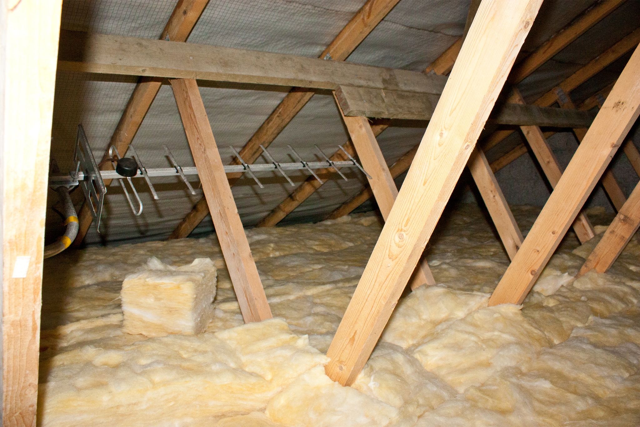Loft insulation and boarding in Hampshire Loft insulation and boarding in Hampshire