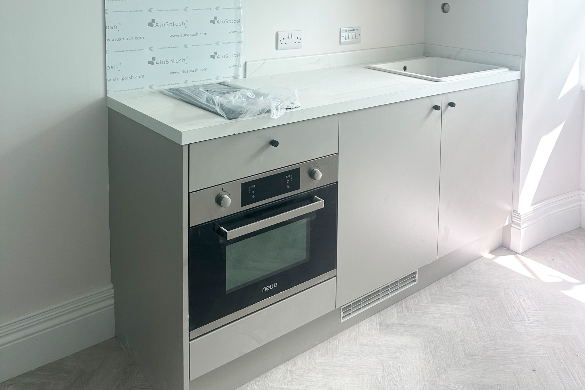 Kitchen Fitting Hampshire 2048x1365 2 Kitchen Fitting Hampshire 2048x1365 2